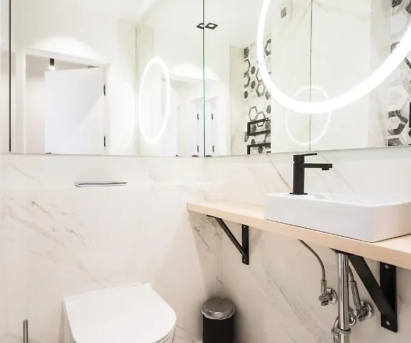 Of The Kings-bijou * Cracovia