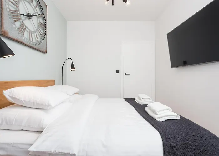 Of The Kings-bijou * Cracovia